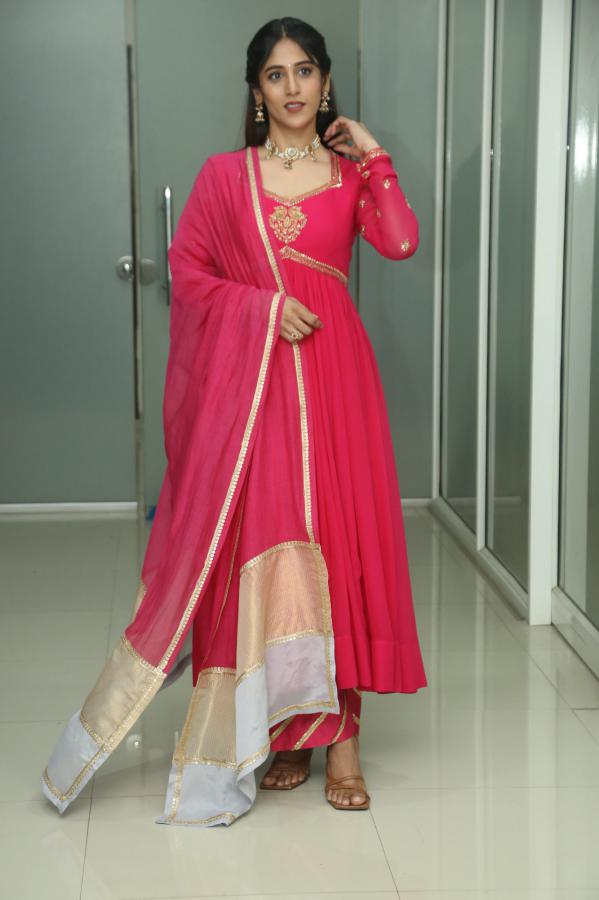 chandhini-chowdary-stills-2-5.jpg