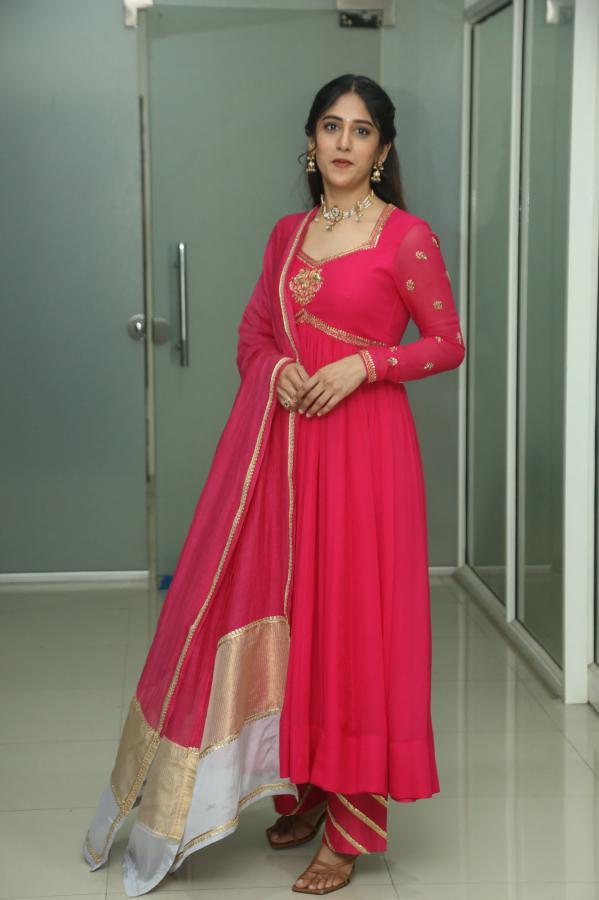 chandhini-chowdary-stills-2-7.jpg