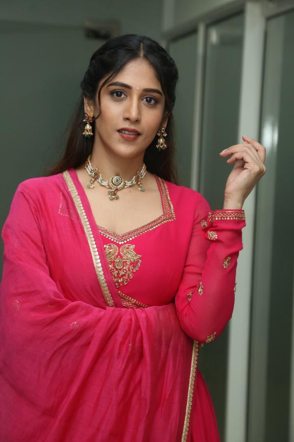chandhini-chowdary-stills-2-8.jpg
