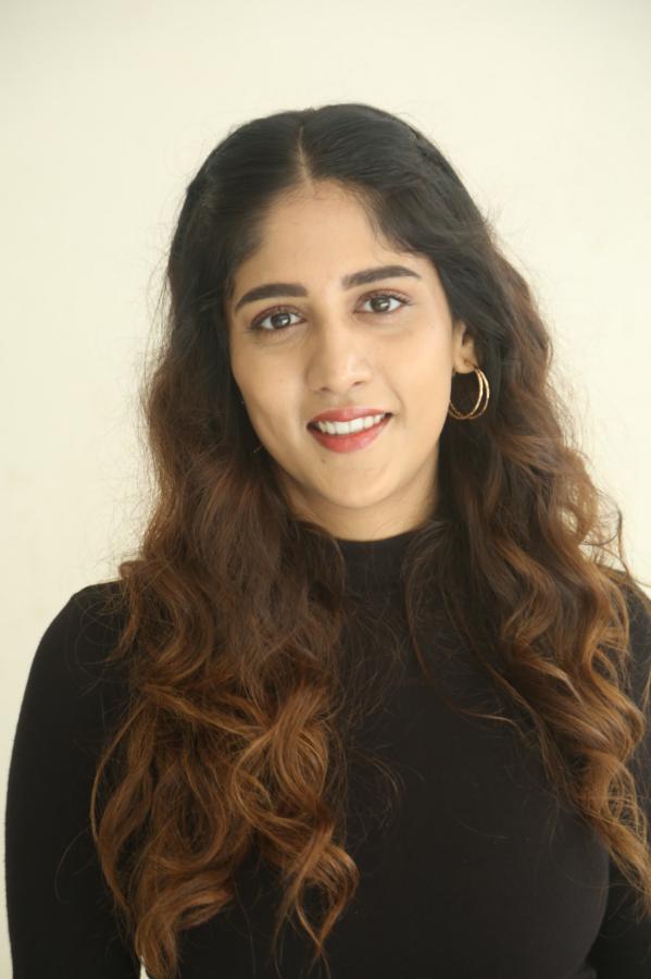 chandhini-chowdary-stills-3-9.jpg