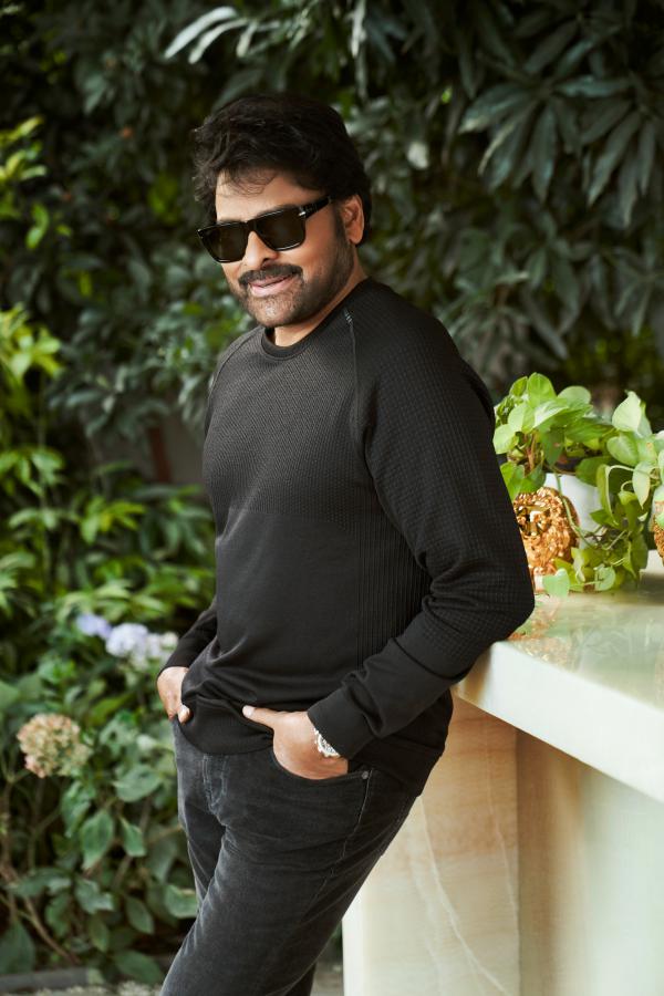 chiranjeevi-stills-10-3.jpg