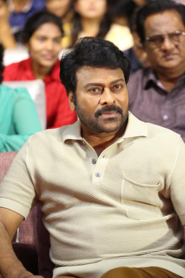 chiranjeevi-stills-9-15.jpg