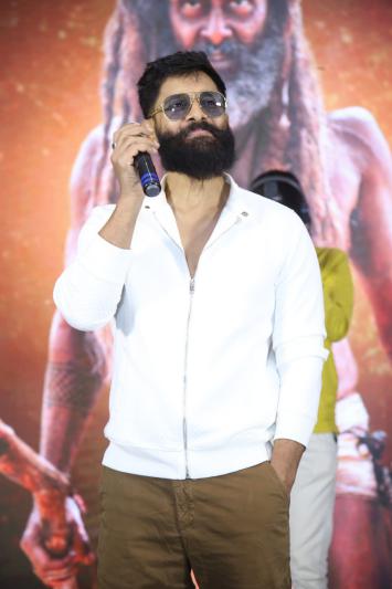 chiyan-vikram-stills-2-13.jpg