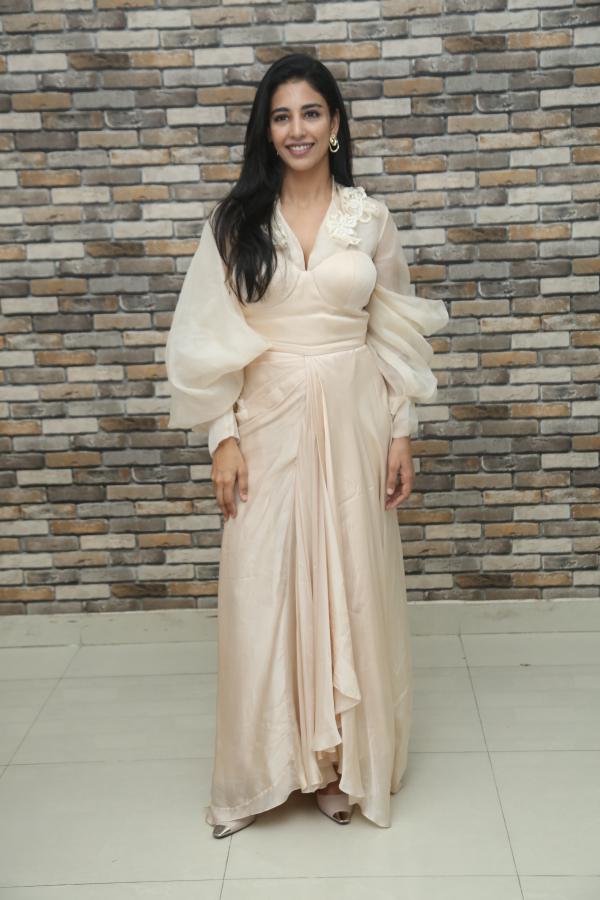 Daksha Nagarkar Stills