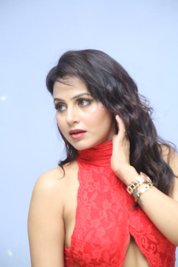 depika-singh-stills-24.jpg