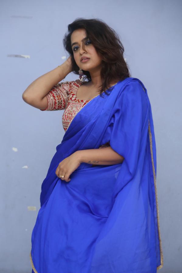 dharani-priya-stills-27.jpg