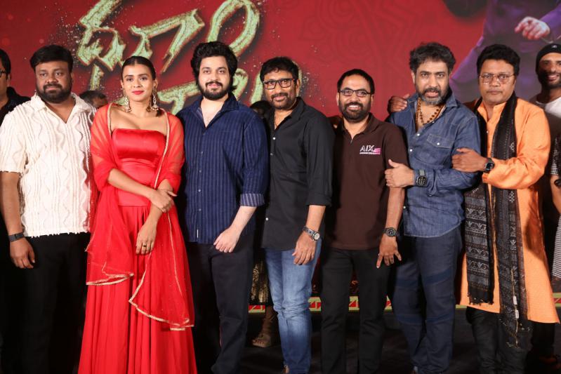 dhum-dham-movie-pre-release-24.jpg