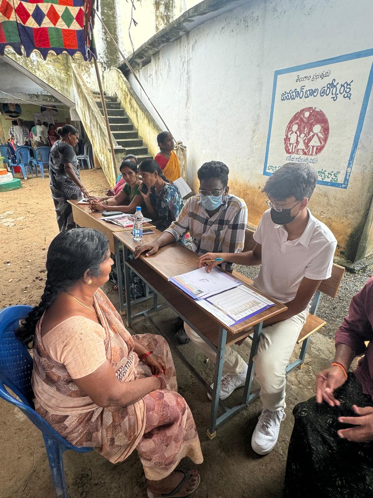 free-mega-medical-camp-in-ashtnagurthi-village-10.jpg