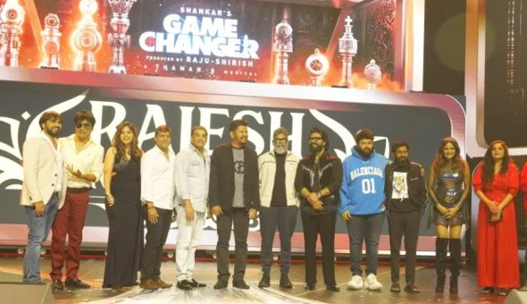 Game Changer: డల్లాస పురం నాకెంతో నచ్చింది: రామ్‌ చరణ్‌
