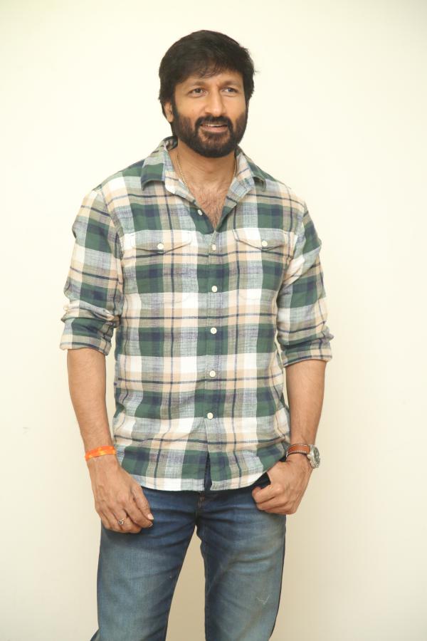 gopichand-stills-5-21.jpg
