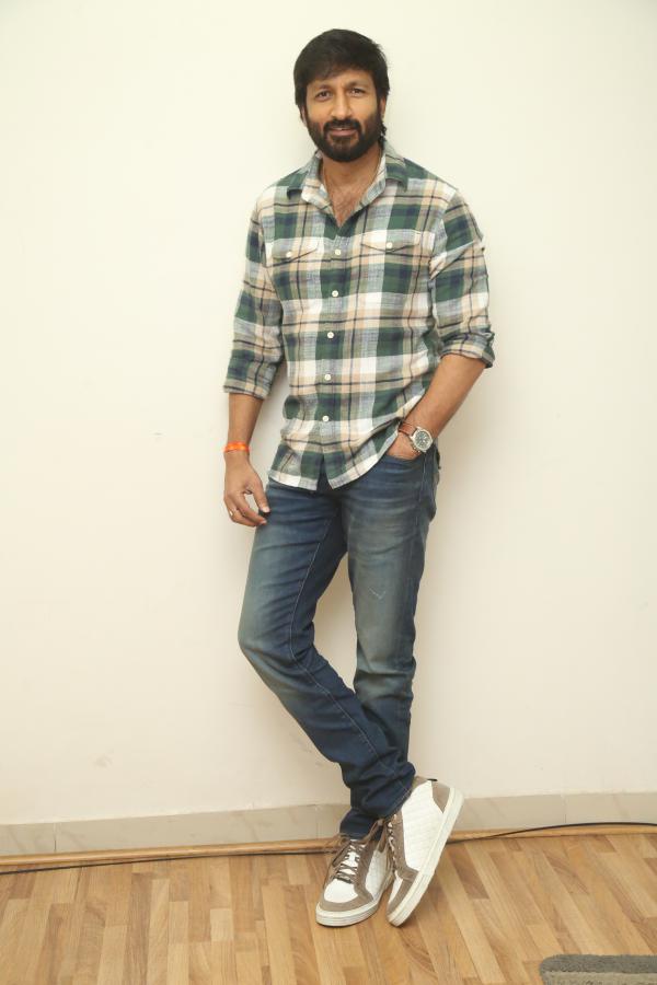 gopichand-stills-5-5.jpg