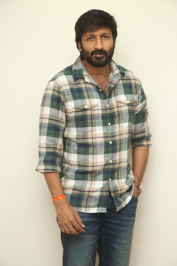 gopichand-stills-5-7.jpg
