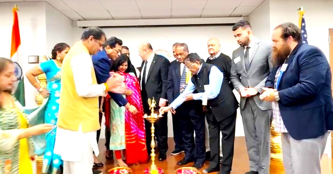 gopio-launches-india-collection-of-books-4.jpg