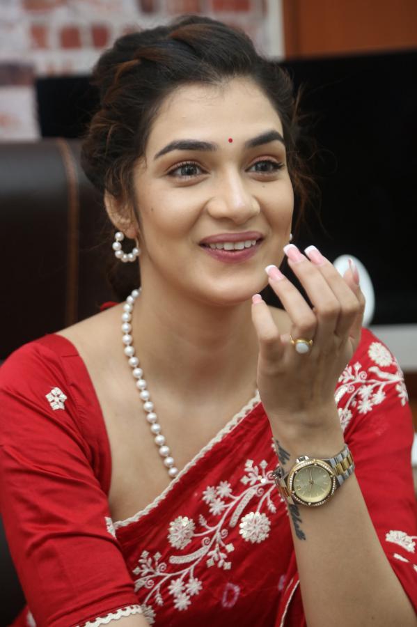 haasini-sudeer-stills-13.jpg