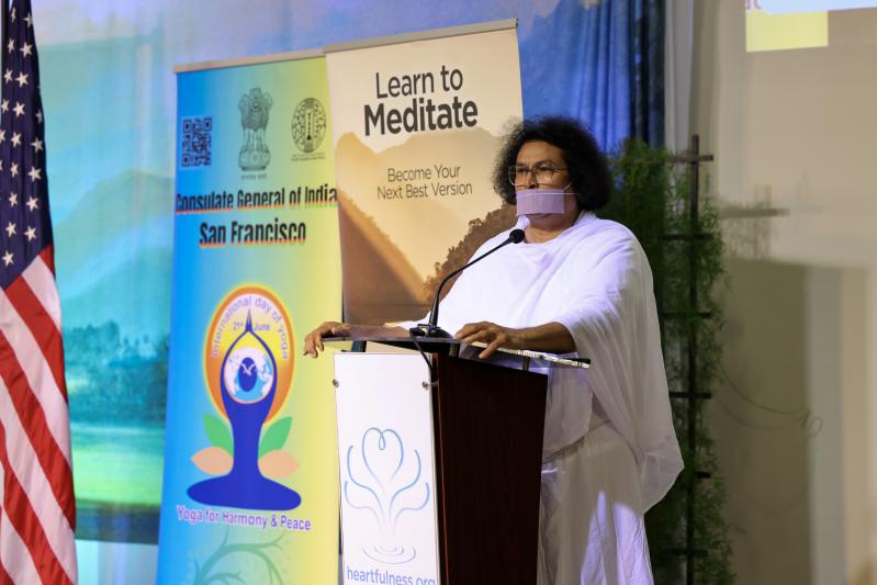 indian-consulate-san-francisco-celebration-yoga-in-fremont-11.jpg