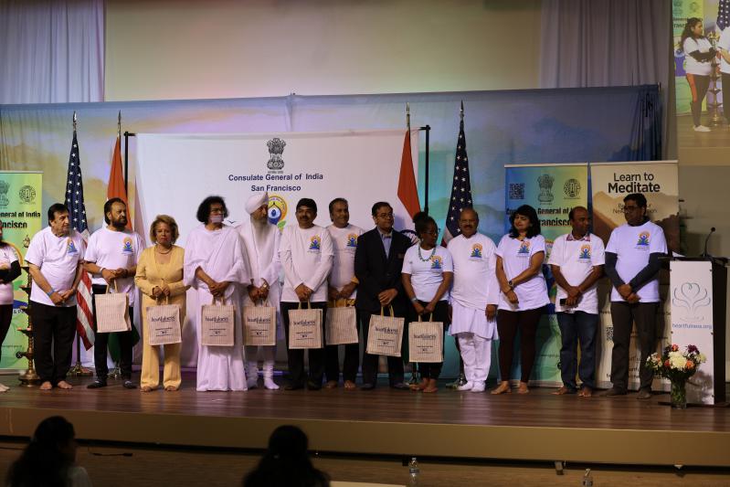 indian-consulate-san-francisco-celebration-yoga-in-fremont-14.jpg