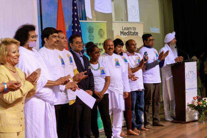 indian-consulate-san-francisco-celebration-yoga-in-fremont-8.jpg