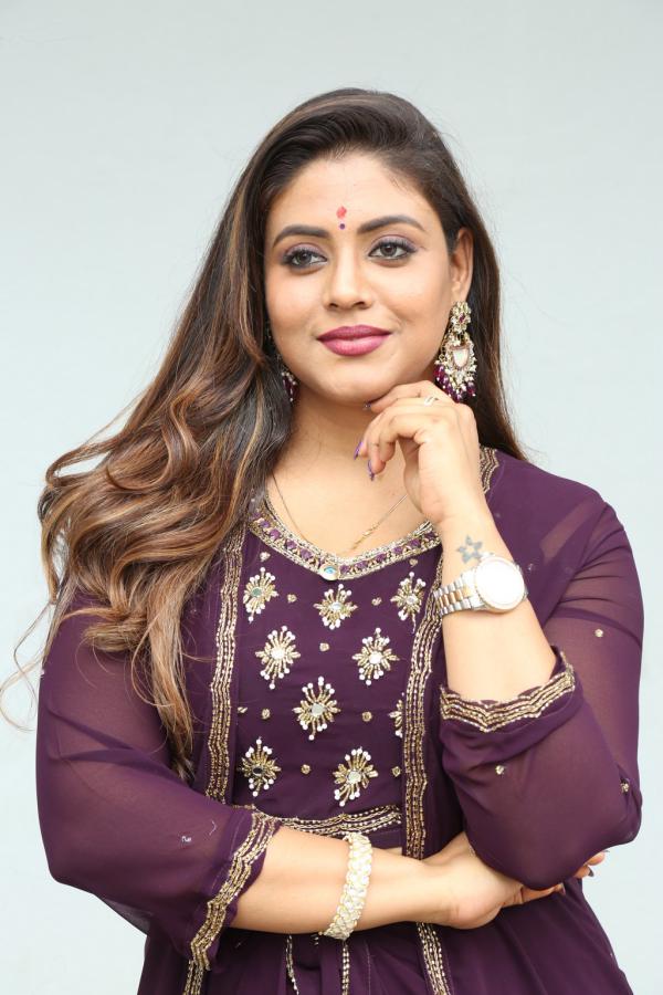 iniya-stills-4.jpg