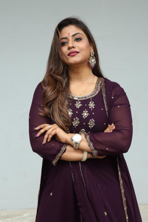 iniya-stills-9.jpg
