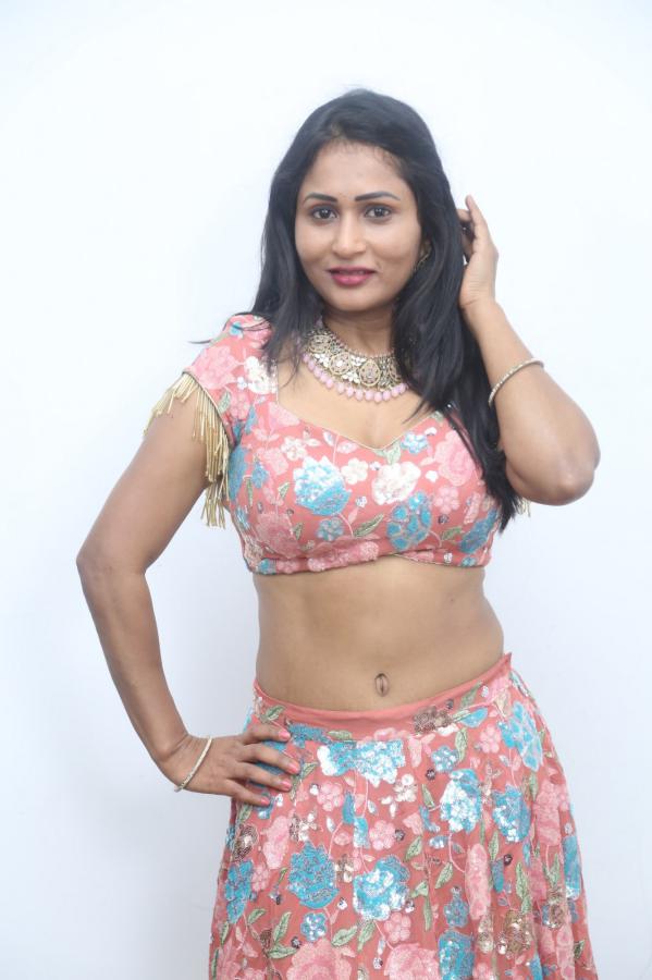 jo-sharma-stills-11.jpg