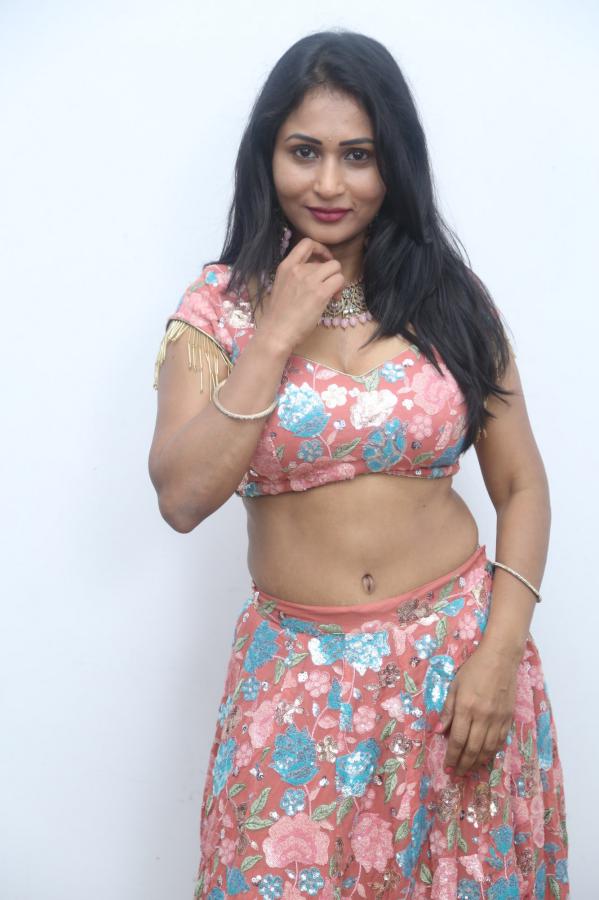 jo-sharma-stills-15.jpg