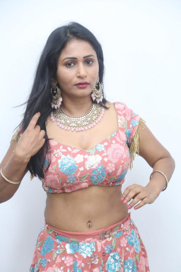 jo-sharma-stills-17.jpg
