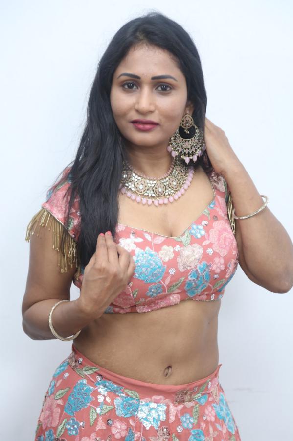 jo-sharma-stills-19.jpg