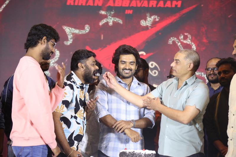 ka-movie-success-celebrations-10.jpg
