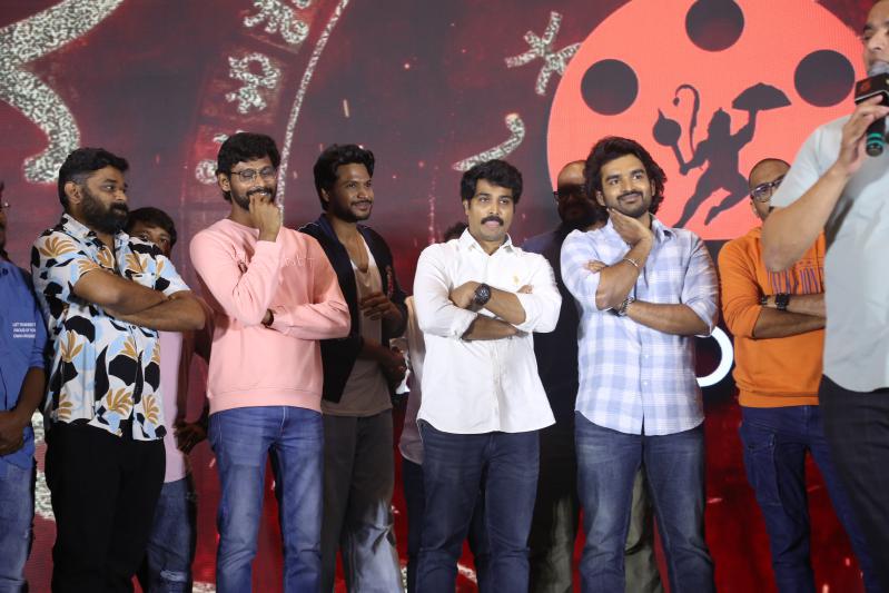 ka-movie-success-celebrations-14.jpg