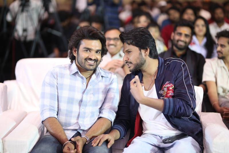 ka-movie-success-celebrations-18.jpg