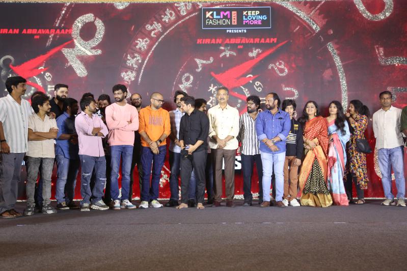 ka-movie-success-celebrations-31.jpg