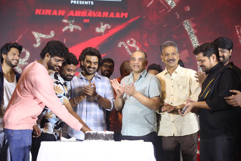 ka-movie-success-celebrations-7.jpg