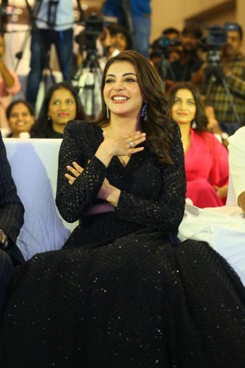 kajal-agarwal-stills-2-16.jpg