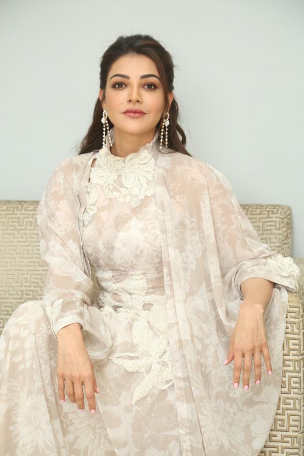 kajal-agarwal-stills-4-15.jpg