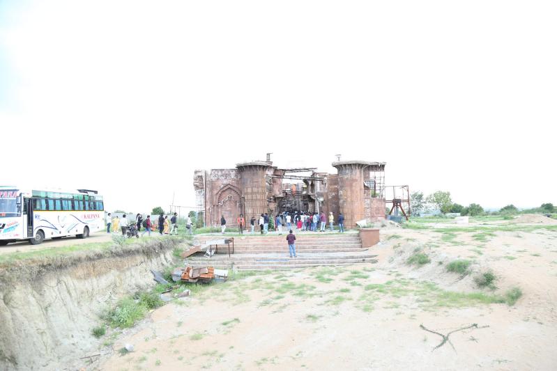kalki-2898-ad-movie-set-17.jpg