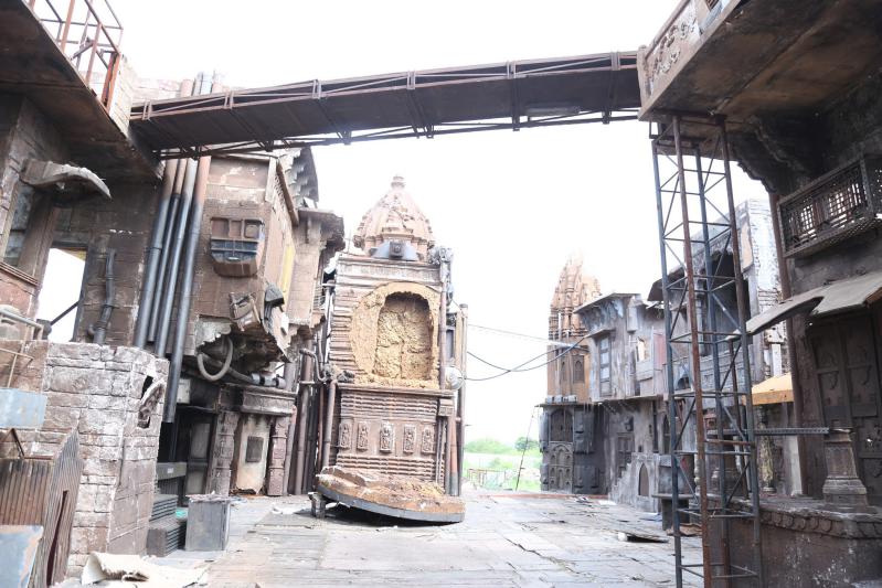 kalki-2898-ad-movie-set-37.jpg