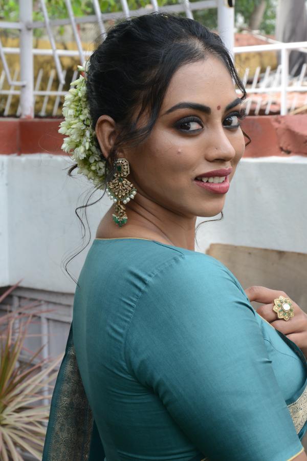 kamakshi-bhaskarla-stills-5-22.jpg