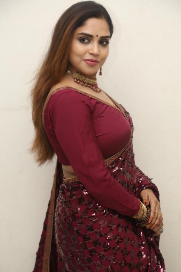 karunya-chowdary-stills-2-18.jpg