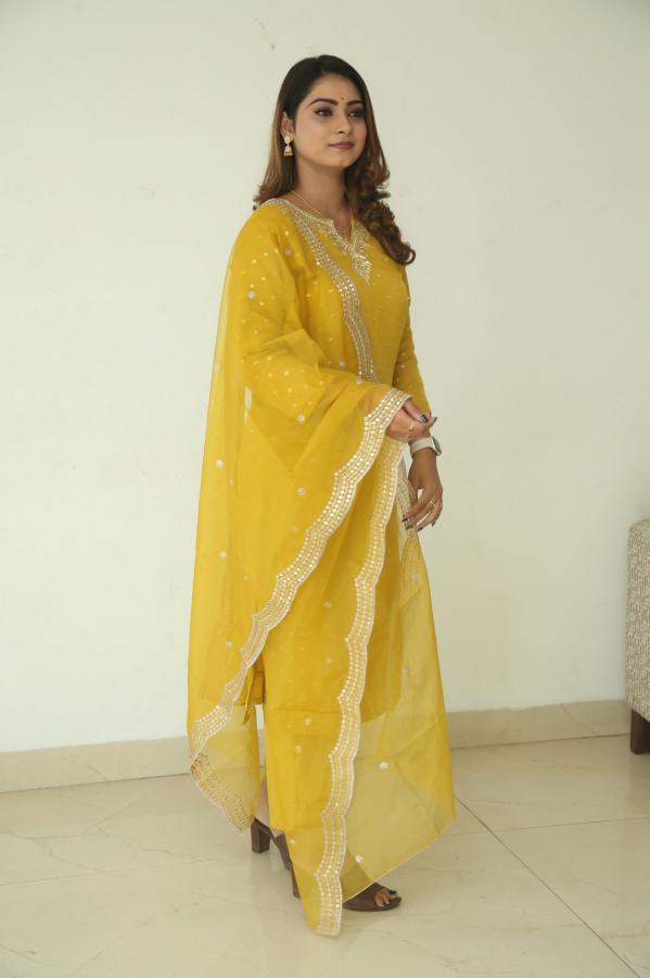 kashvi-stills-11.jpg