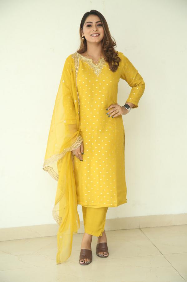 kashvi-stills-16.jpg