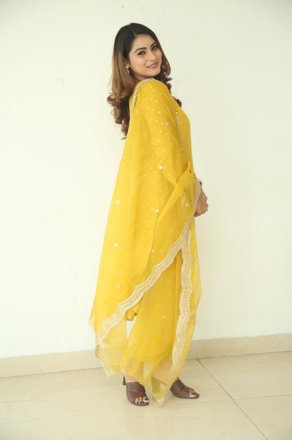 kashvi-stills-18.jpg