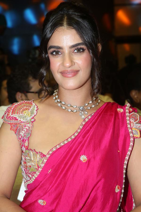 kavya-taper-stills-2-5.jpg