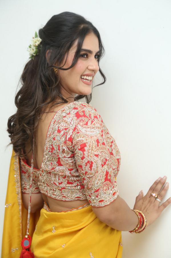 kavya-taper-stills-26.jpg
