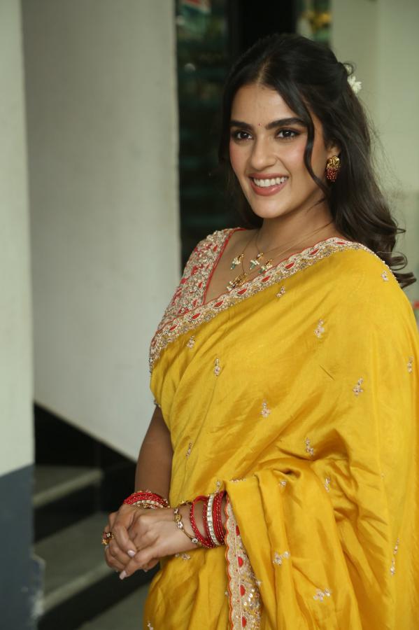 kavya-taper-stills-4.jpg
