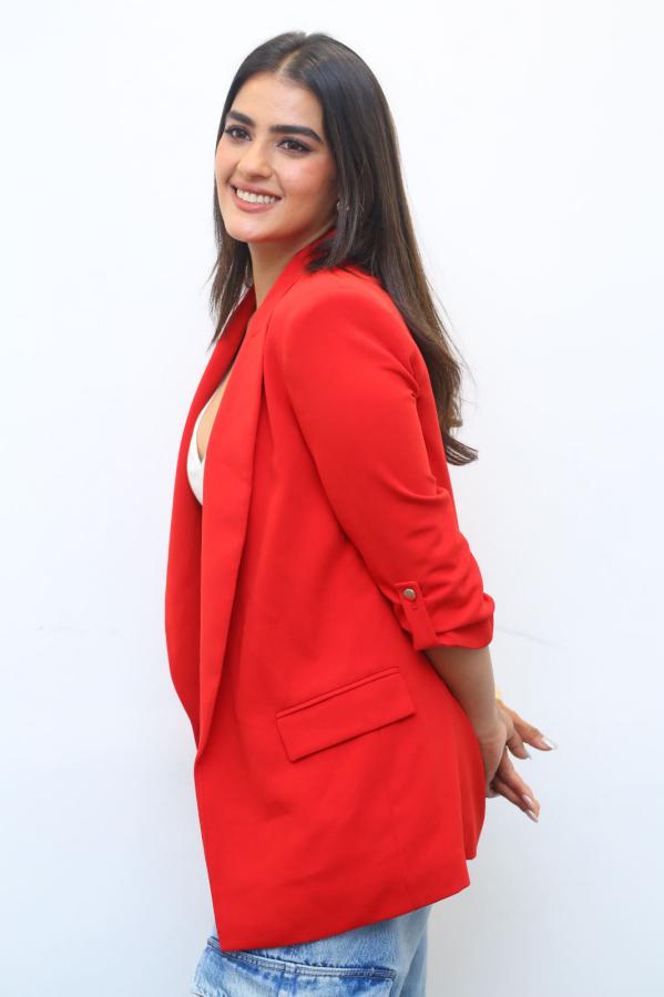 kavya-thappar-interview-10.jpg