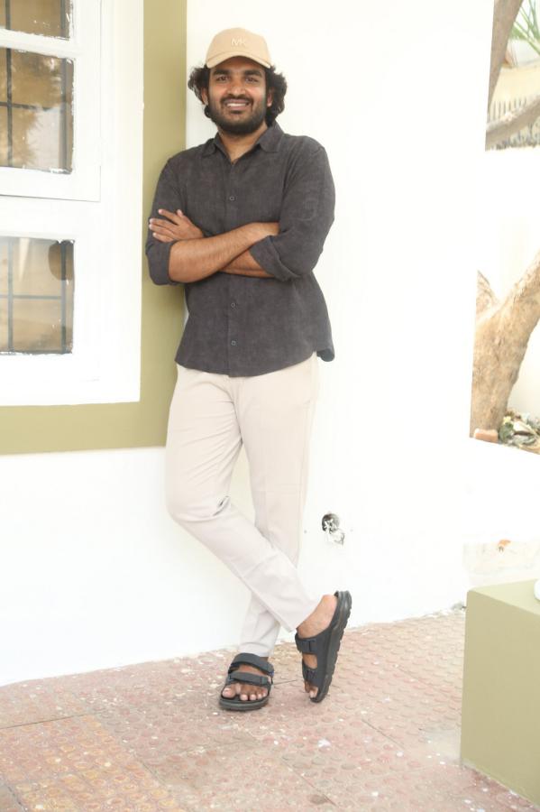 kiran-abbavaram-stills-6-16.jpg