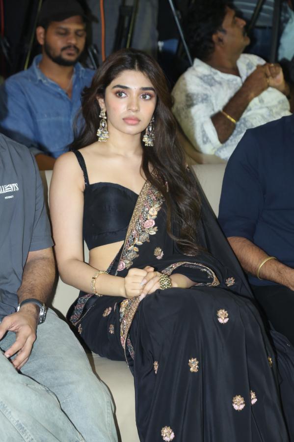 kriti-shetty-stills-9-15.jpg