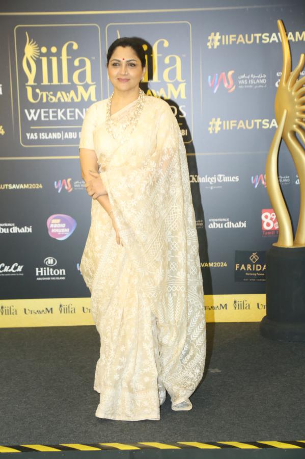 Kushboo at IIFA Awards