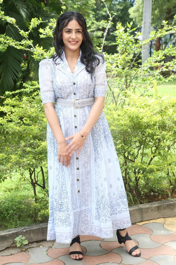 kushbu-chowdary-stills-21.jpg