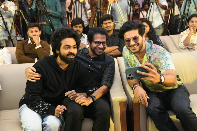 lucky-bhaskar-success-meet-12.jpg